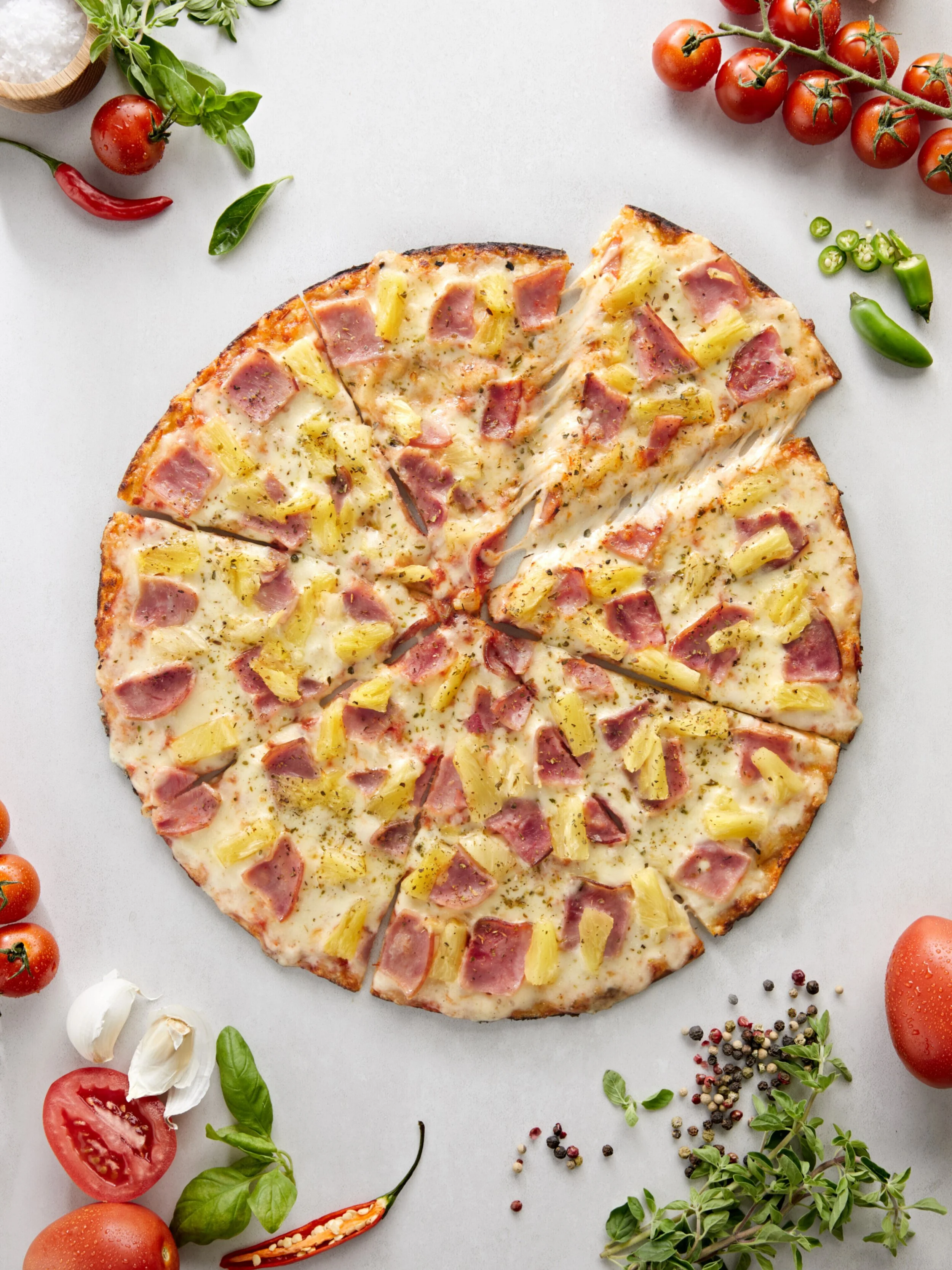 Food styling Hawaiian Frozen Pizza Packaging for Andiccio24