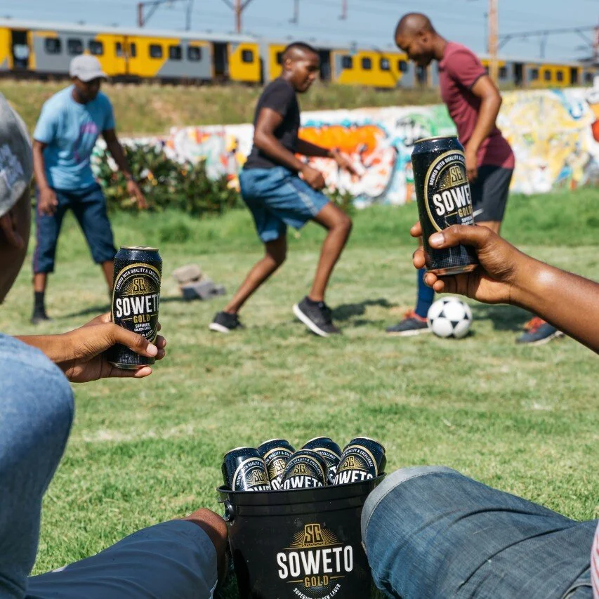 Soweto Gold beer lifestyle shoot styled for Soweto Gold. Beverage styling by Bianca Delides. Photographed by Alessio La Ruffa.