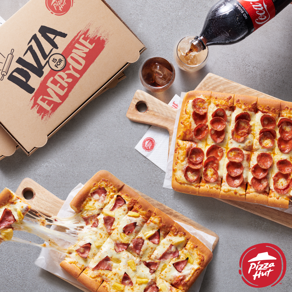 Pizza pulls styled for Pizza Hut. Food styling by Bianca Delides. Photographed by Curtis Gallon.